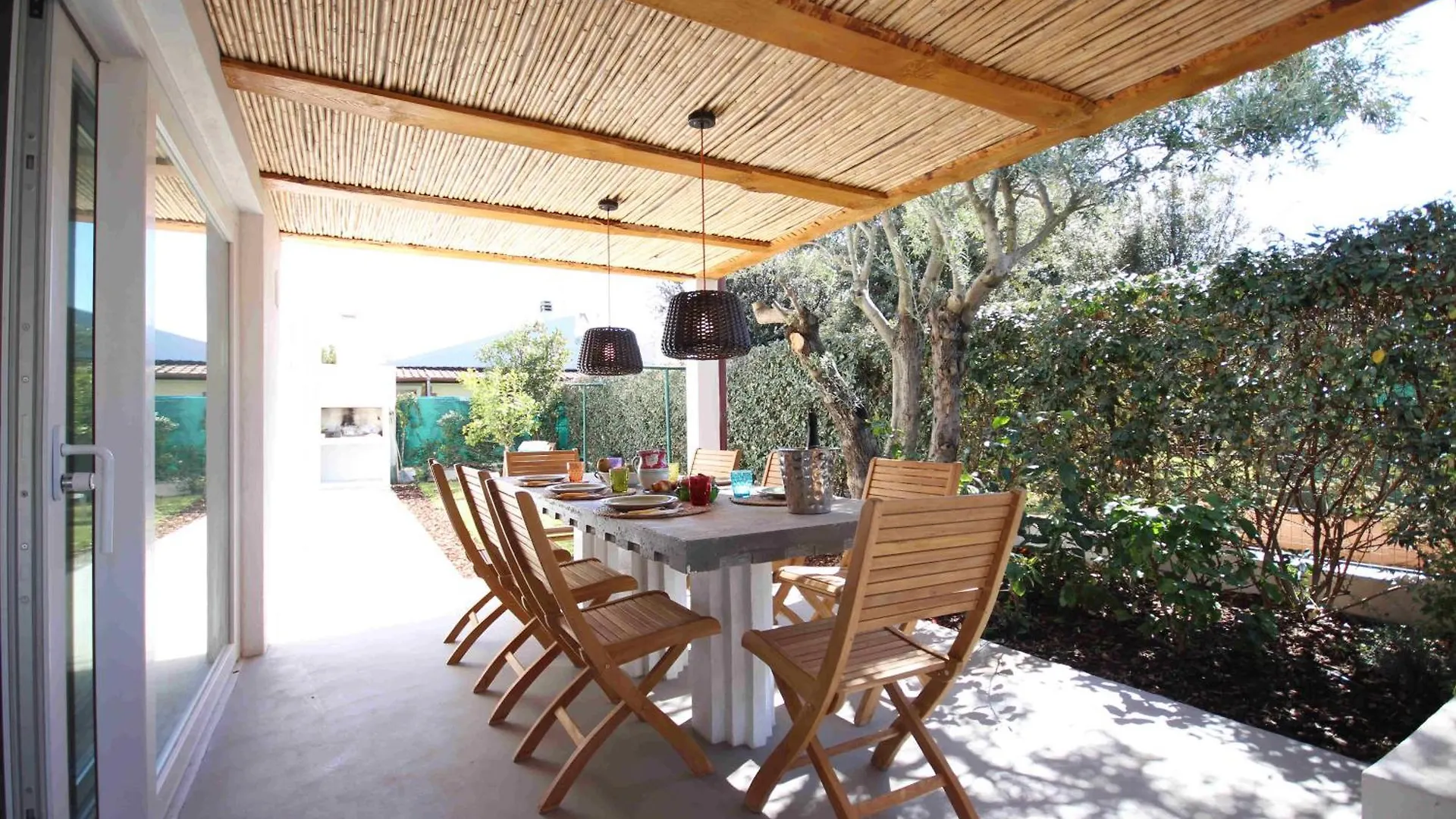 Villa Maria Cristina, Modern Villa Near Beach Oasi dei Due Mari